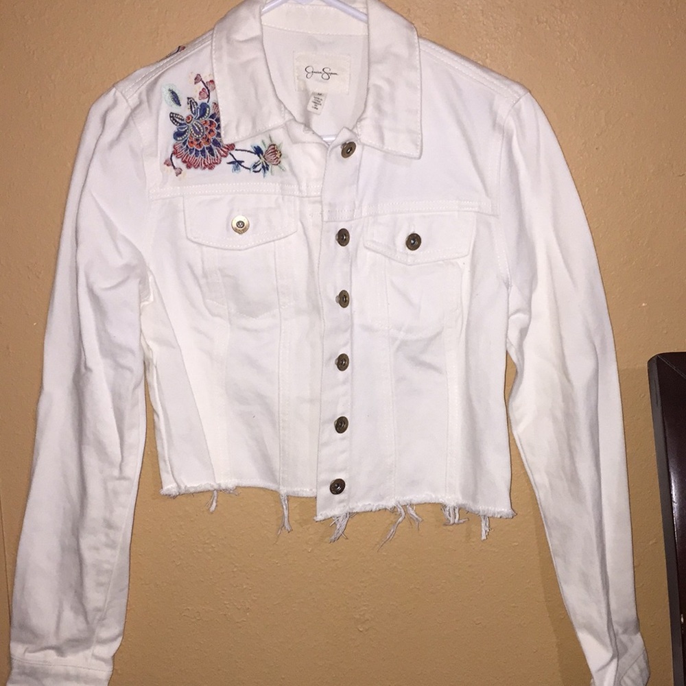 Embroidered jean jacket